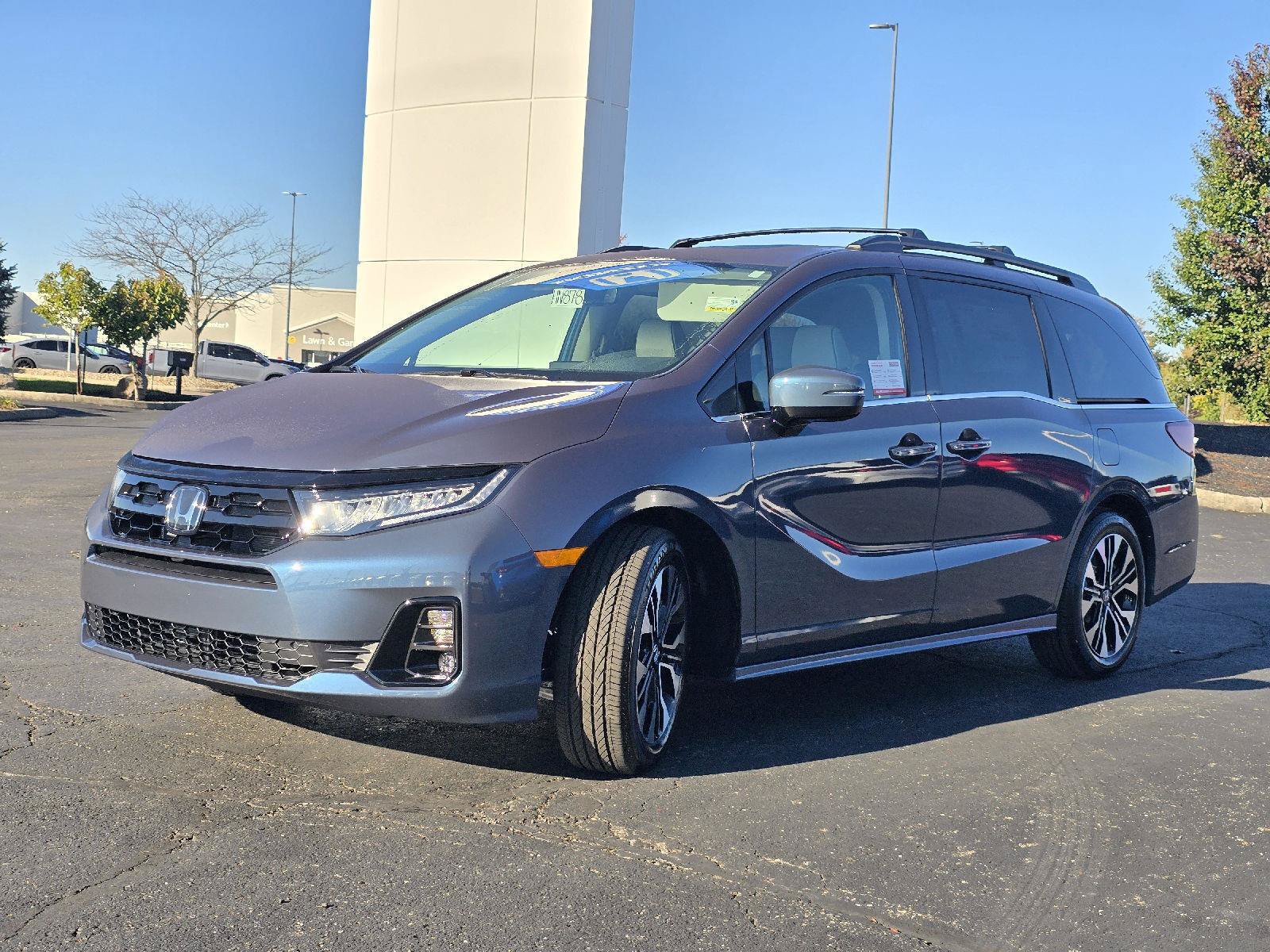 New 2027 Honda Odyssey Elite image 3