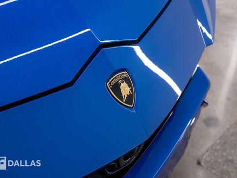 Used 2022 Lamborghini Urus AWD/4WD image 19