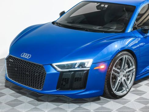 Used 2017 Audi R8 V10 plus image 17