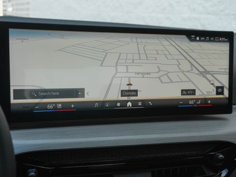 Certified 2025 BMW 330i Sedan RWD image 22