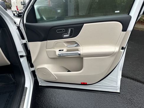 New 2026 Mercedes-Benz GLB 250 image 15