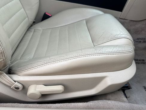 Used 2005 Ford Mustang GT Premium image 22