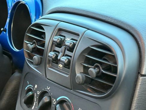 Used 2004 Chrysler PT Cruiser Touring image 23