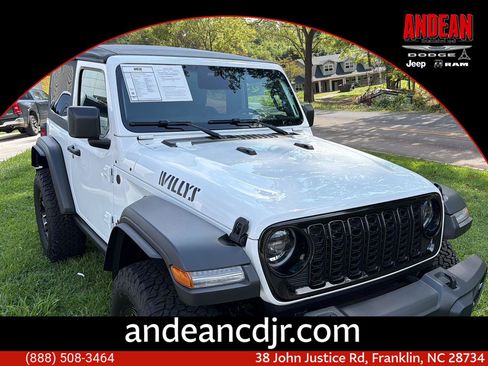 Used 2026 Jeep Wrangler Sport AWD/4WD image 1