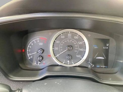 Used 2022 Toyota Corolla LE FWD image 17