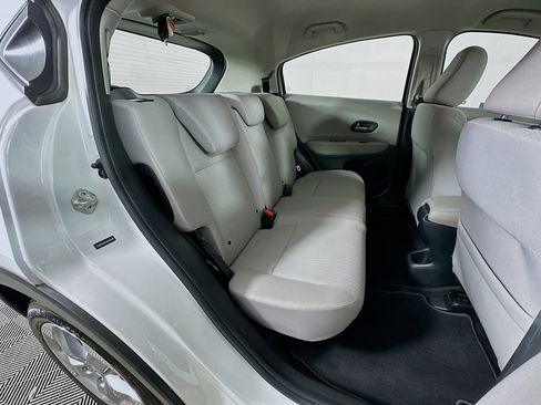 Used 2018 Honda HR-V LX image 29