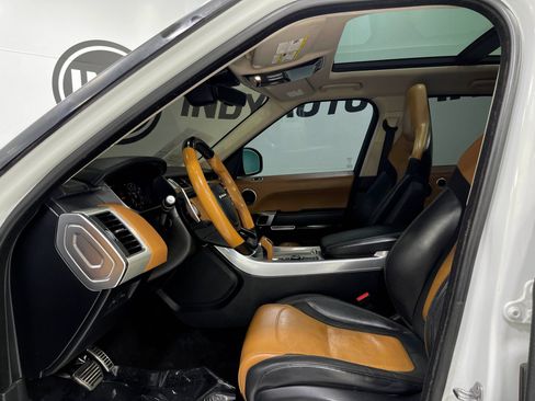 Used 2019 Land Rover Range Rover Sport SVR AWD/4WD image 13