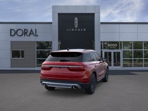 New 2025 Lincoln Corsair Reserve FWD image 8