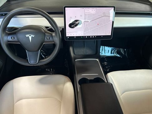 Used 2021 Tesla Model 3 Long Range AWD/4WD image 16