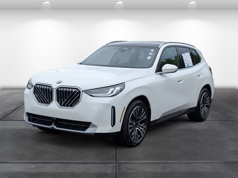 Used 2025 BMW X3 xDrive30i w/ Premium Package AWD/4WD image 6
