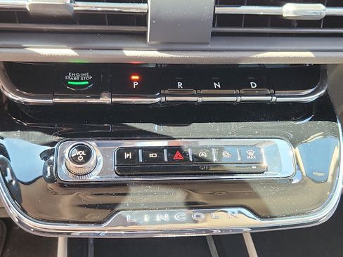 Used 2023 Lincoln Corsair FWD image 17