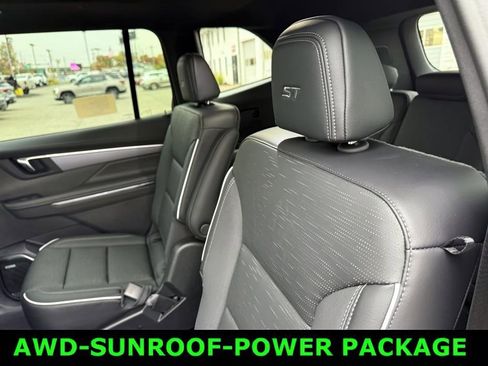 New 2026 Buick Enclave Sport Touring w/ Power Package image 7