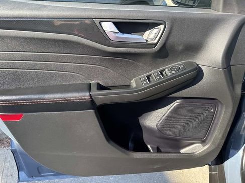 Used 2023 Ford Escape ST-Line image 15
