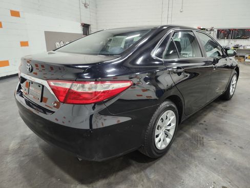 Used 2015 Toyota Camry LE FWD image 15