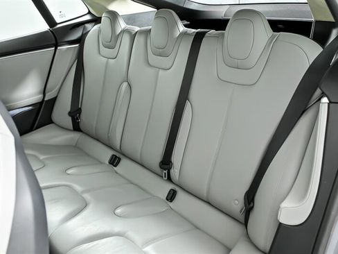 Used 2014 Tesla Model S 85 RWD image 20
