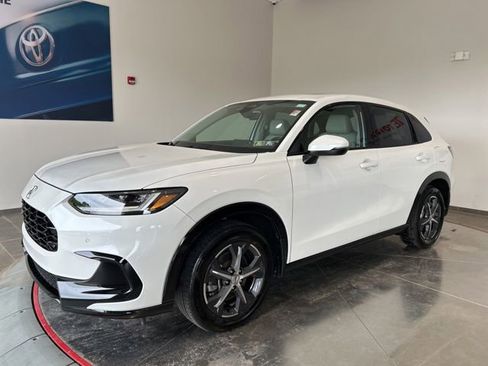 Used 2025 Honda HR-V EX-L image 2