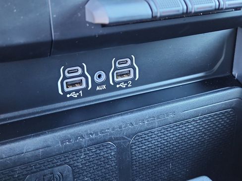 Used 2025 RAM 1500 Laramie image 25