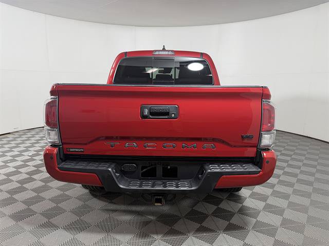 Certified 2022 Toyota Tacoma TRD Sport w/ Technology Package AWD/4WD image 6