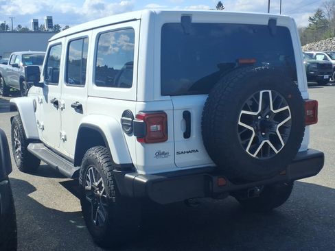 New 2026 Jeep Wrangler Unlimited Sahara AWD/4WD image 5