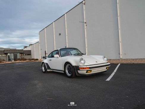 Used 1988 Porsche 911 Carrera image 12