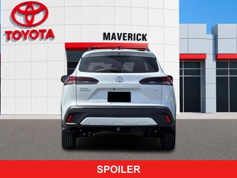 New 2026 Toyota Corolla Cross LE w/ Moonroof Package FWD image 4