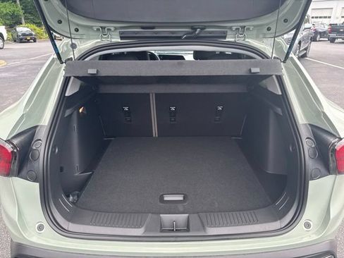 New 2026 Chevrolet Trax ACTIV w/ Sunroof Package FWD image 13