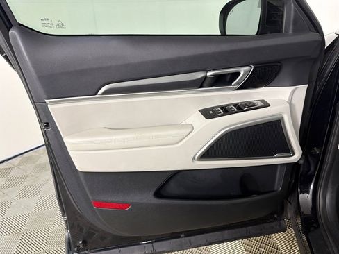 Used 2020 Kia Telluride S FWD image 11