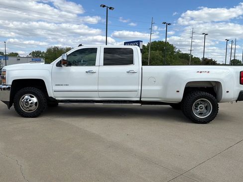 Used 2015 Chevrolet Silverado 3500 LTZ w/ Duramax Plus Package AWD/4WD image 10