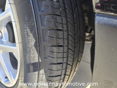 Used 2024 Chevrolet Equinox LS w/ LS Convenience Package image 34