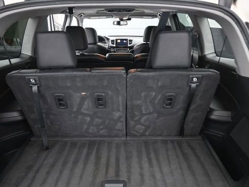 Used 2017 Honda Pilot Touring image 15