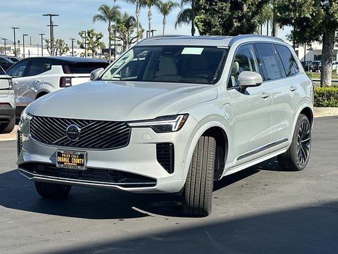 New 2026 Volvo XC90 T8 Ultra w/ Protection Package Premier image 3