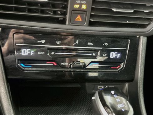 Used 2025 Volkswagen Jetta S FWD image 23