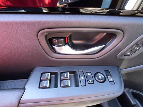 New 2025 Honda Pilot EX-L image 14