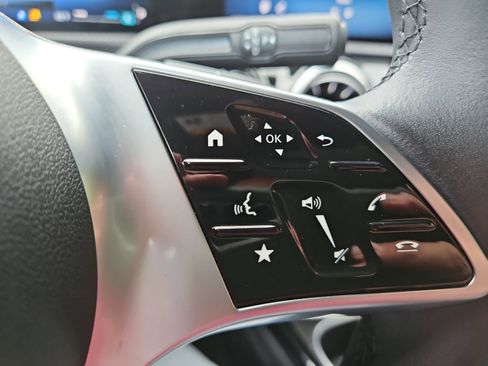 Used 2025 Mercedes-Benz CLA 250 4MATIC image 24