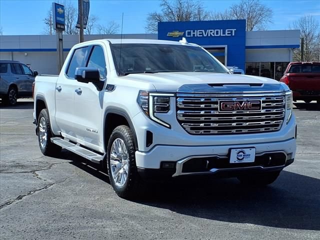 Used 2024 GMC Sierra 1500 Denali AWD/4WD image 5
