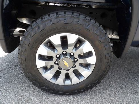 Used 2022 Chevrolet Silverado 2500 Custom w/ Custom Value Package image 53