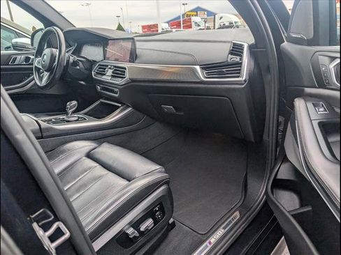 Used 2020 BMW X5 M50i w/ Premium Package image 25