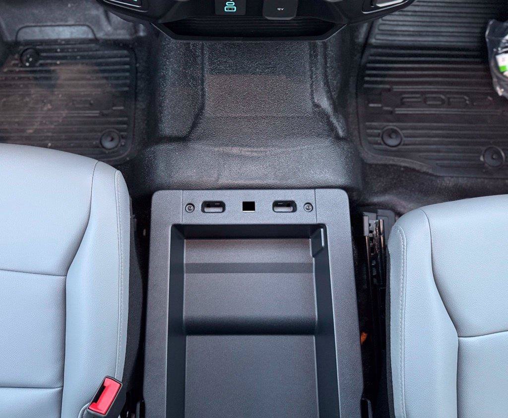New 2026 Ford F550 4x4 Supercab Super Duty image 19