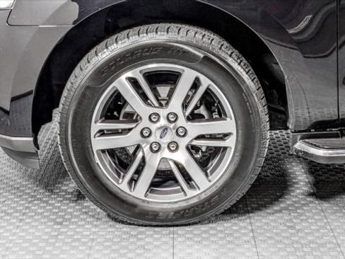 Used 2023 Ford Expedition Limited image 35