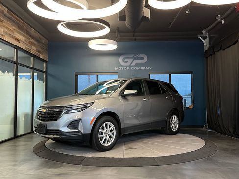 Used 2024 Chevrolet Equinox LT AWD/4WD image 7