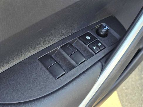 Used 2024 Toyota Corolla Cross AWD Hybrid image 23