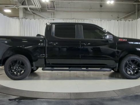 Used 2023 Chevrolet Silverado 1500 RST AWD/4WD image 11