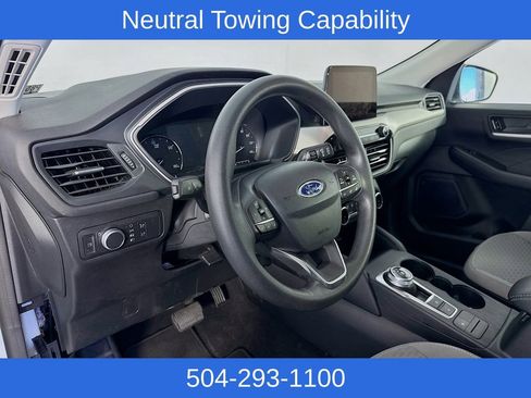 Used 2022 Ford Escape SE FWD image 11