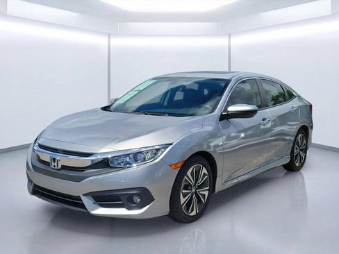 Used 2018 Honda Civic EX-L image 2