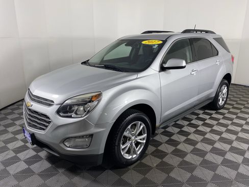 Used 2017 Chevrolet Equinox LT w/ Convenience Package AWD/4WD image 9