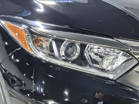 Used 2021 Honda HR-V LX image 10