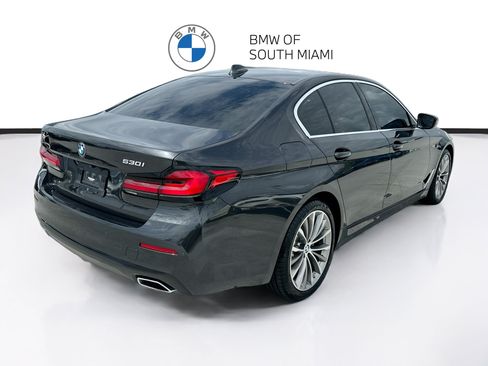 Used 2022 BMW 530i w/ M Sport Package RWD image 7