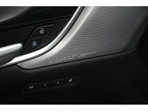 Certified 2025 Cadillac XT5 Premium Luxury image 33