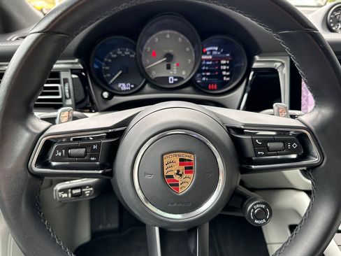 Certified 2023 Porsche Macan S AWD/4WD image 29