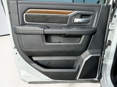 Used 2024 RAM 2500 Laramie image 27